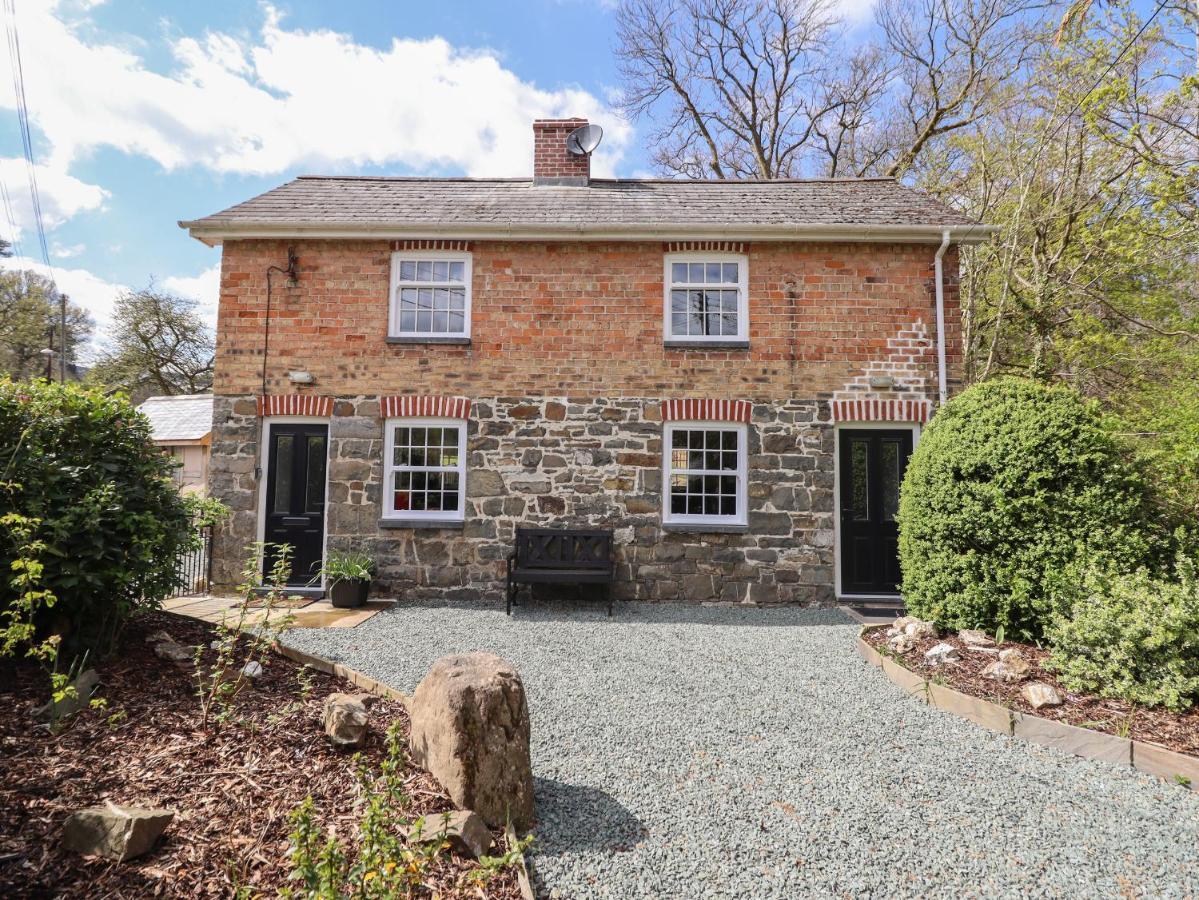 Villa Tan Y Capel à Llanbrynmair Extérieur photo